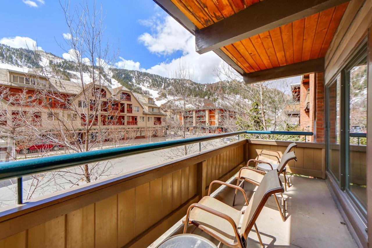 Aspen Square Condominium Hotel Exterior foto